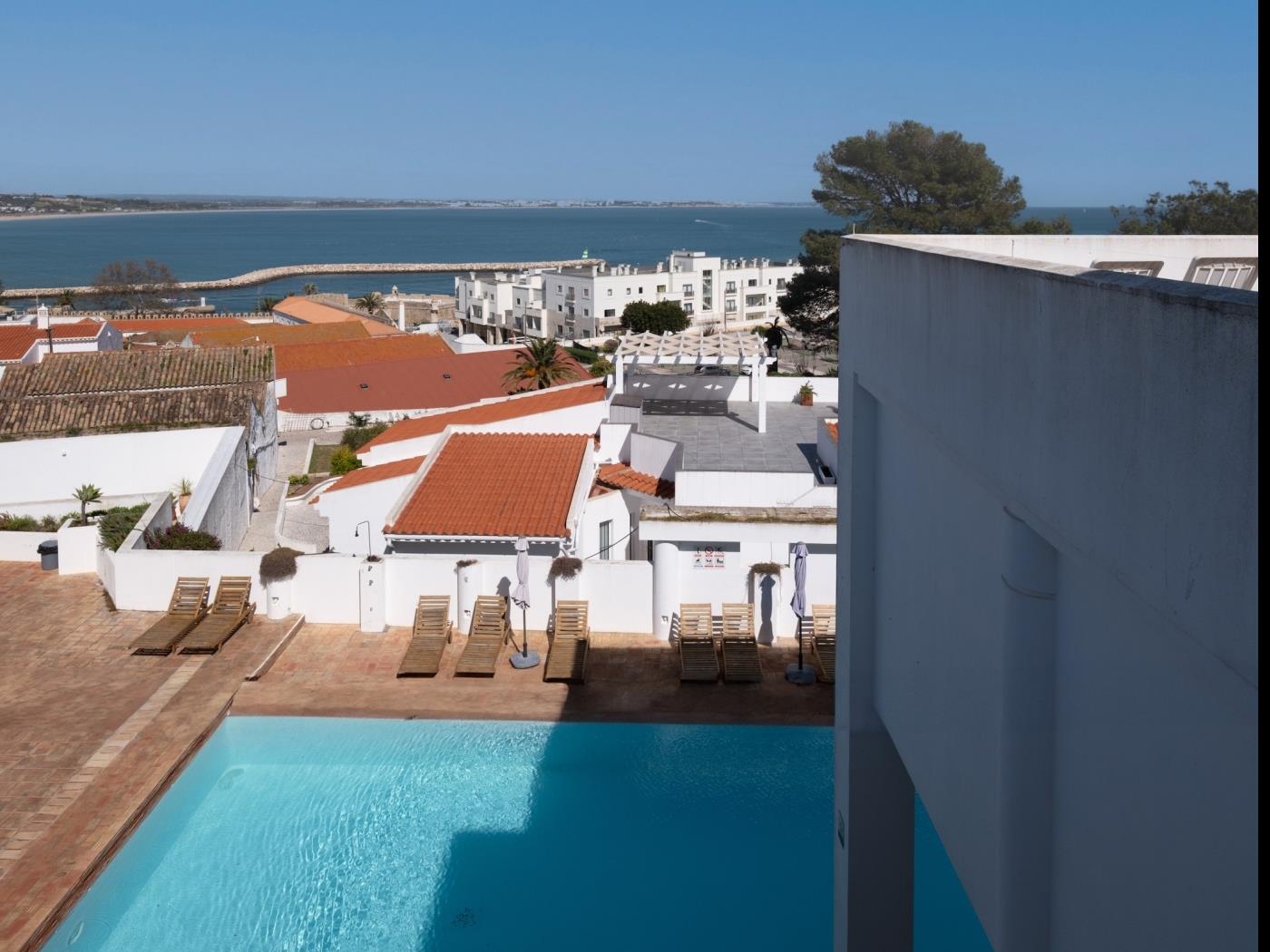 image 407 Porta da Vila 17