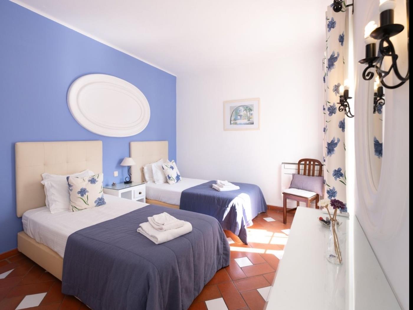 image 408 Porta da Vila 9