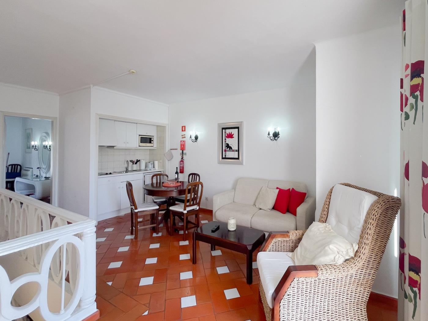 image 409 Porta da Vila 4