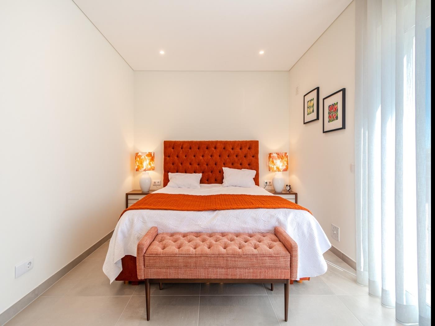 image Holiday House Beach Porto Mós 23