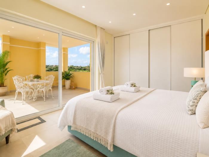 image Holiday House Beach Porto Mós 23