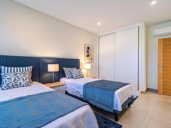 image Holiday House Beach Porto Mós 31