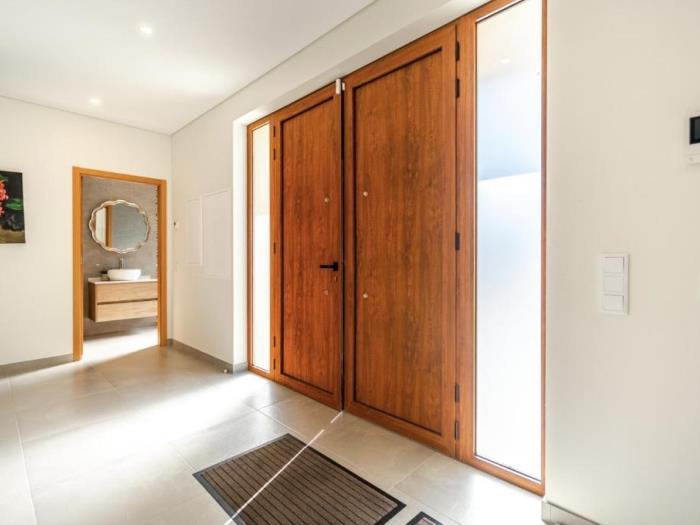 image Holiday House Beach Porto Mós 34