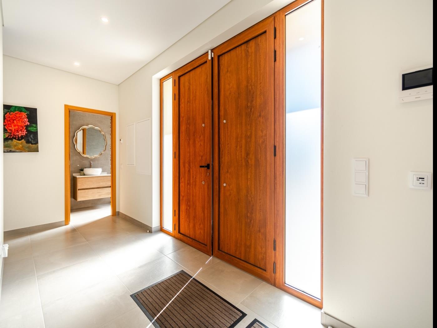 image Holiday House Beach Porto Mós 35