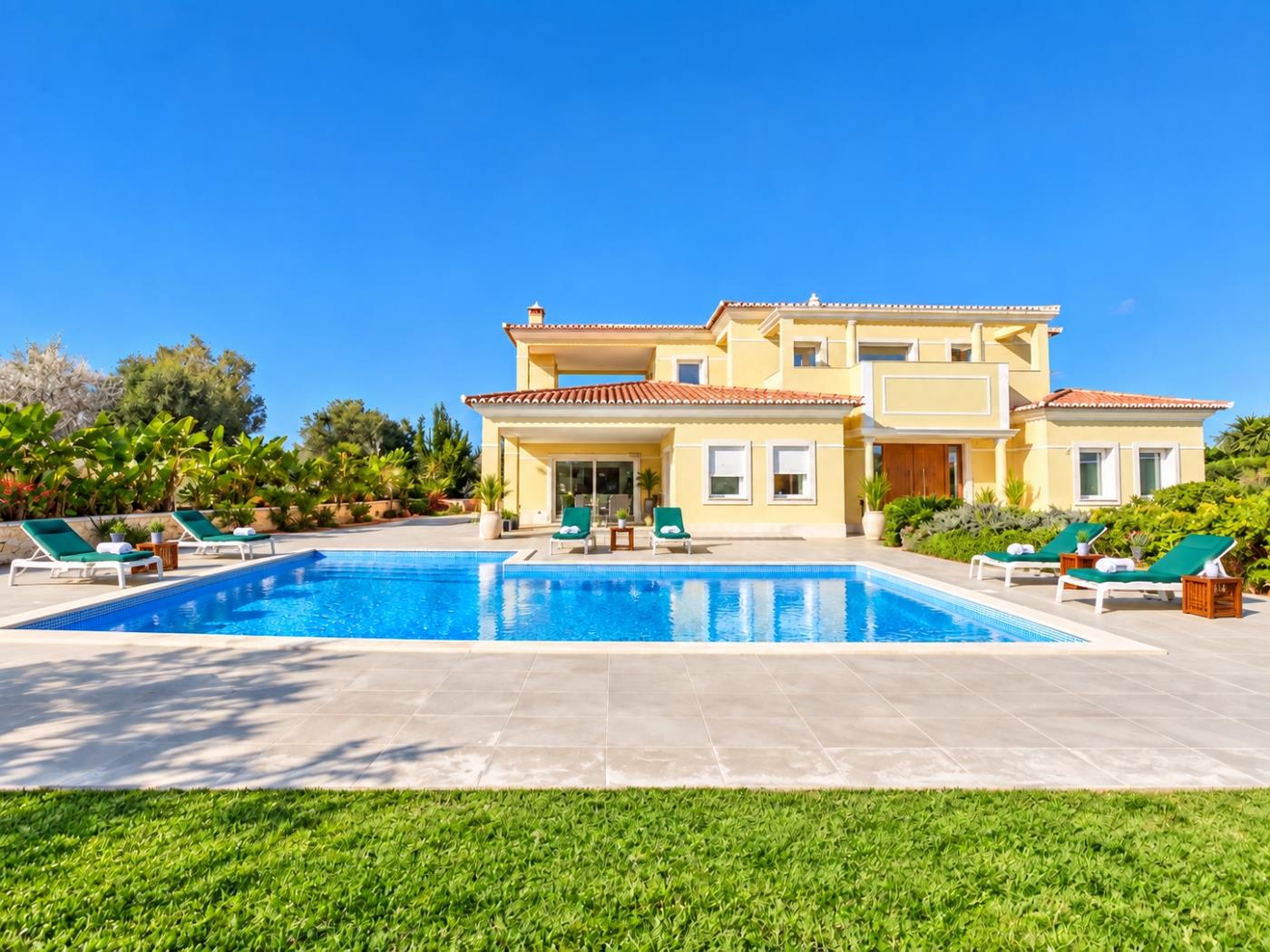 image Holiday House Beach Porto Mós 36