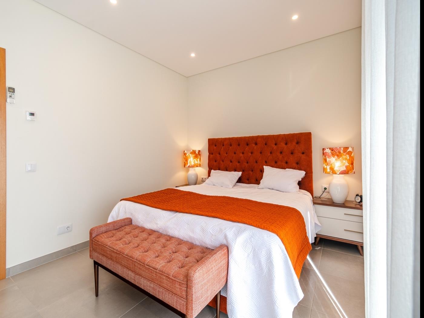 image Holiday House Beach Porto Mós 3