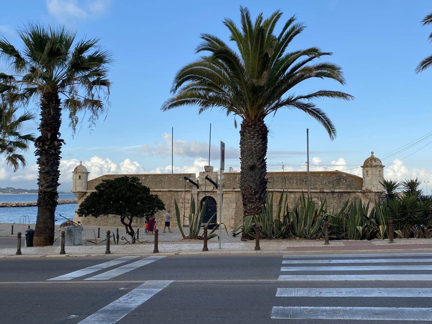 image Holiday House Praia D. Ana 28