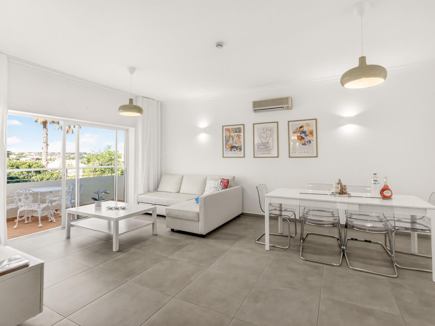 image Holidays Beach Apartment Porto de Mós 10