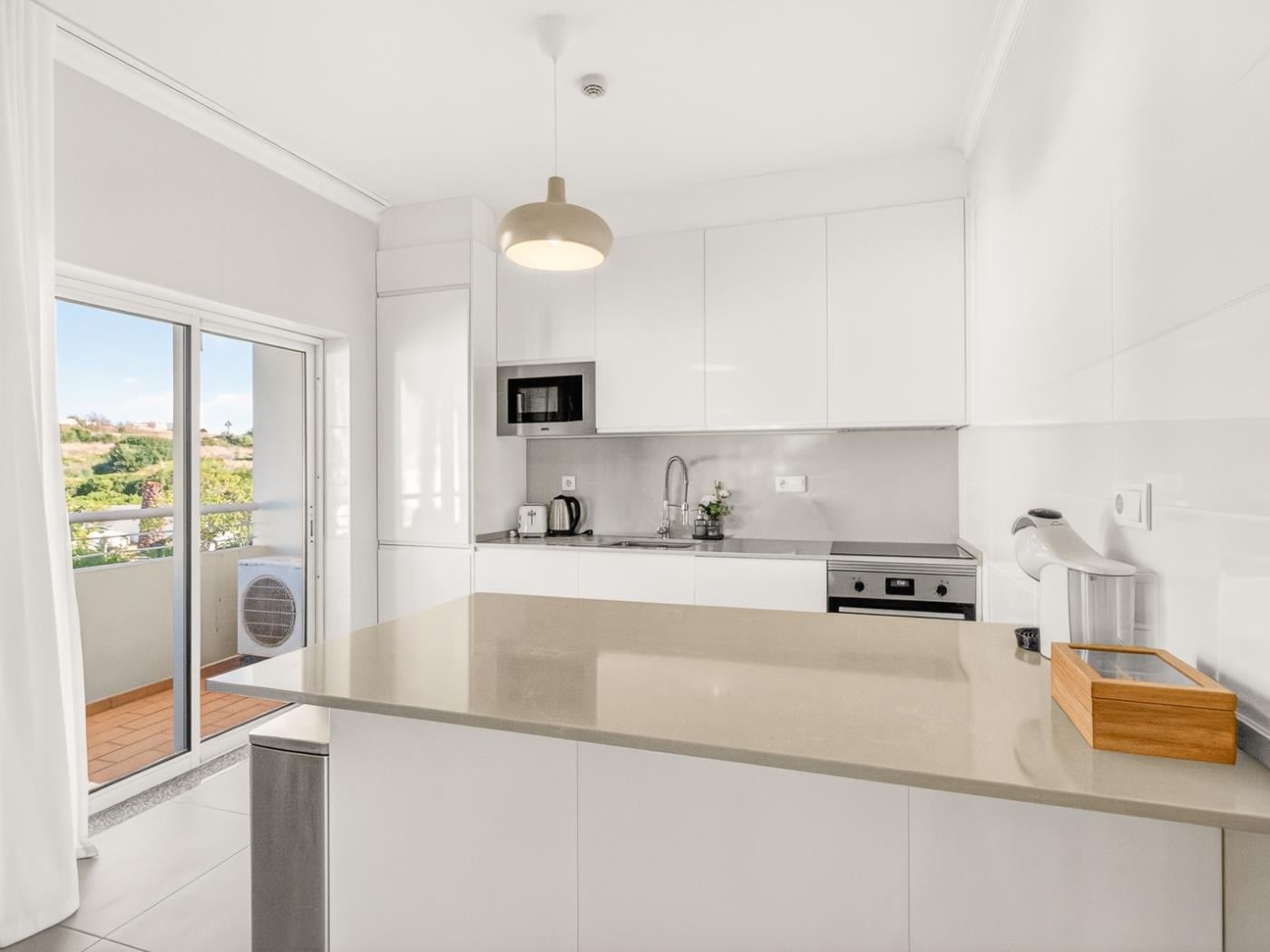 image Holidays Beach Apartment Porto de Mós 13