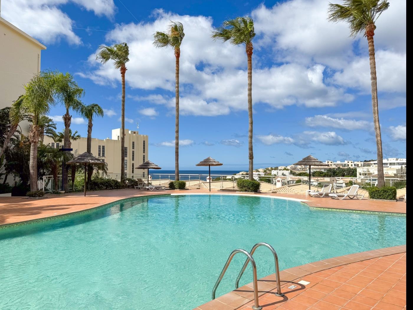 image Holidays Beach Apartment Porto de Mós 19