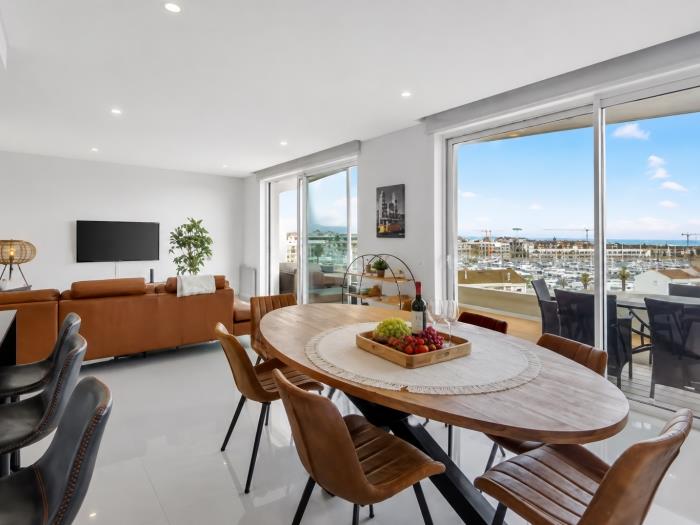 image Penthouse by the Marina 15