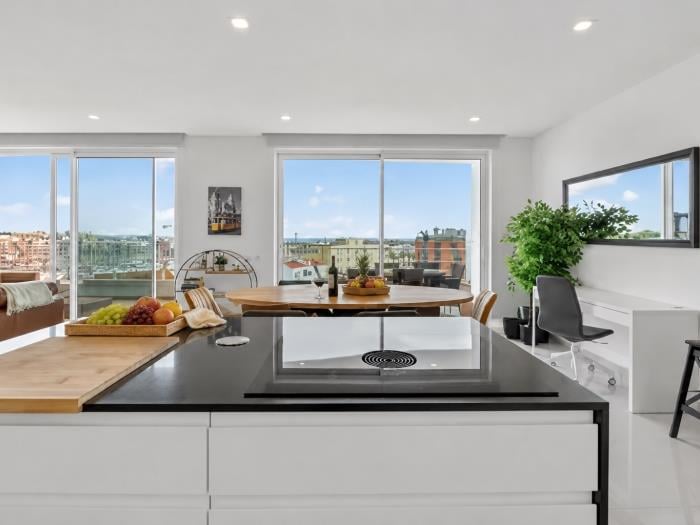 image Penthouse by the Marina 9