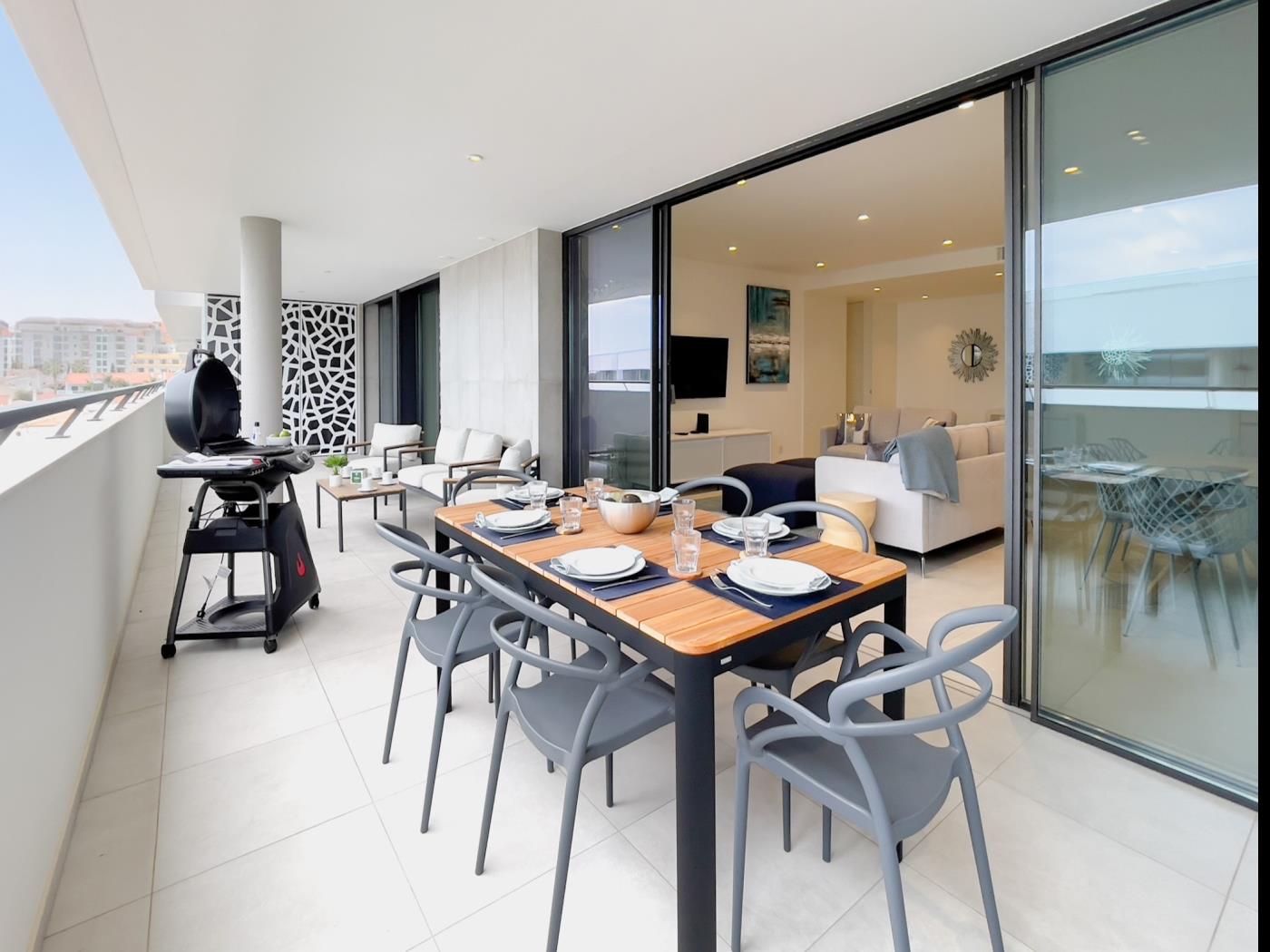 image Poolside Garden View Luxury Apartment 19