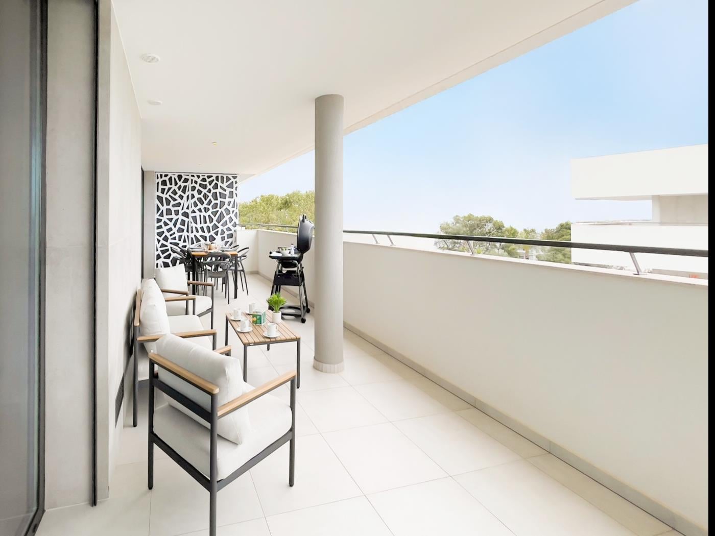 image Poolside Garden View Luxury Apartment 1