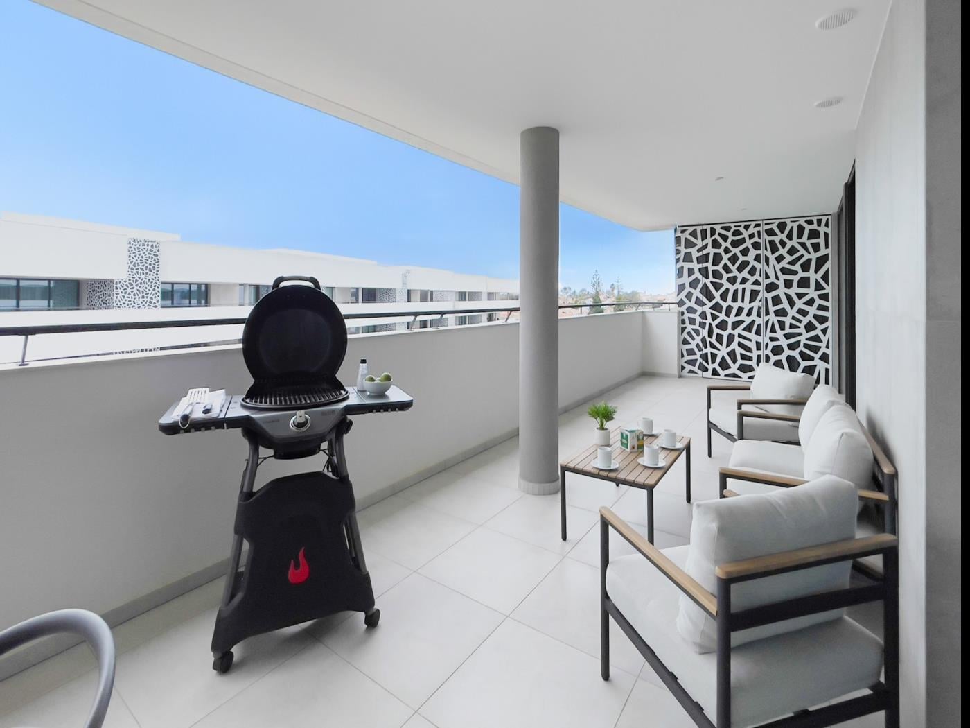 image Poolside Garden View Luxury Apartment 21