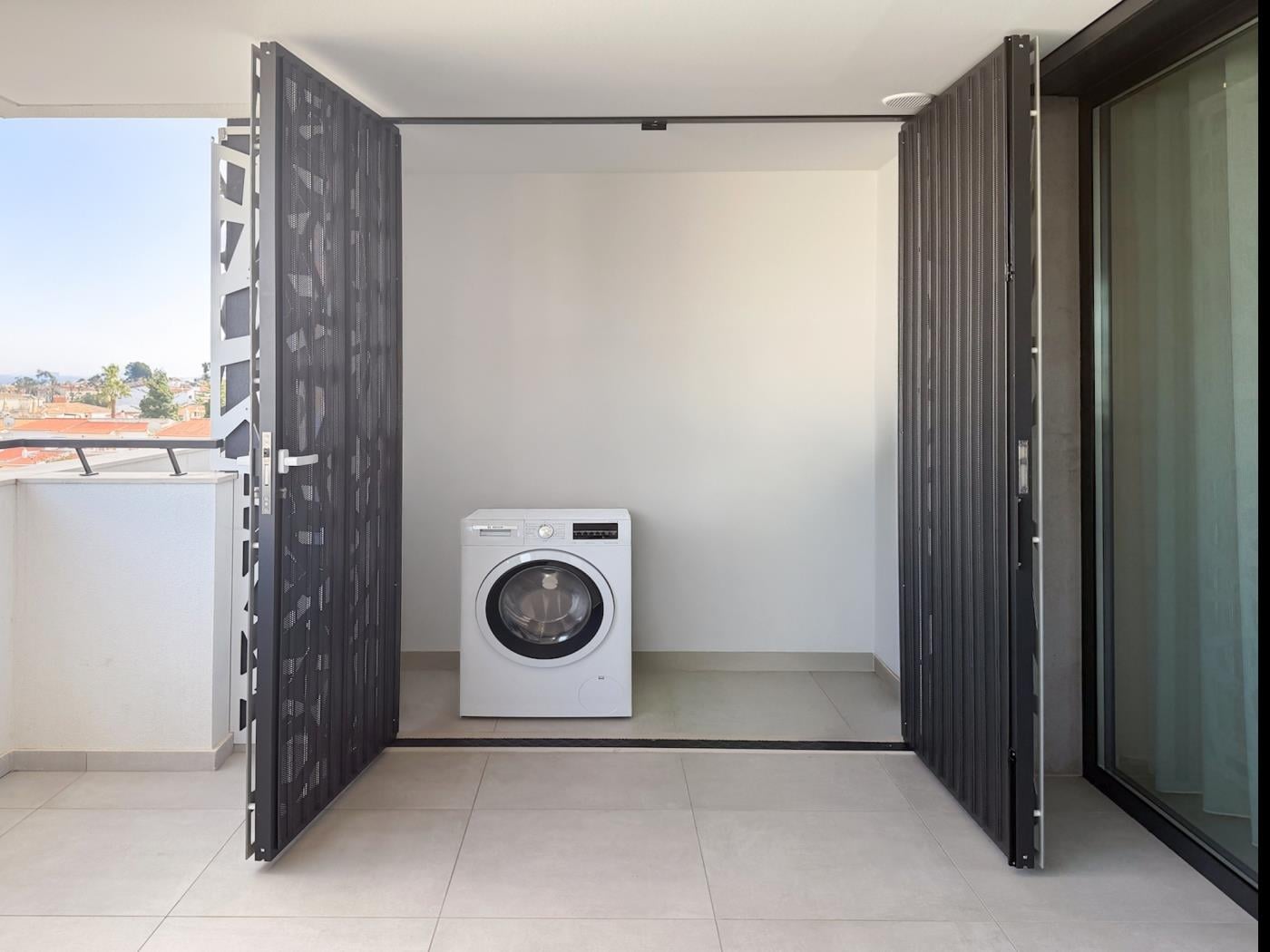 image Poolside Garden View Luxury Apartment 22