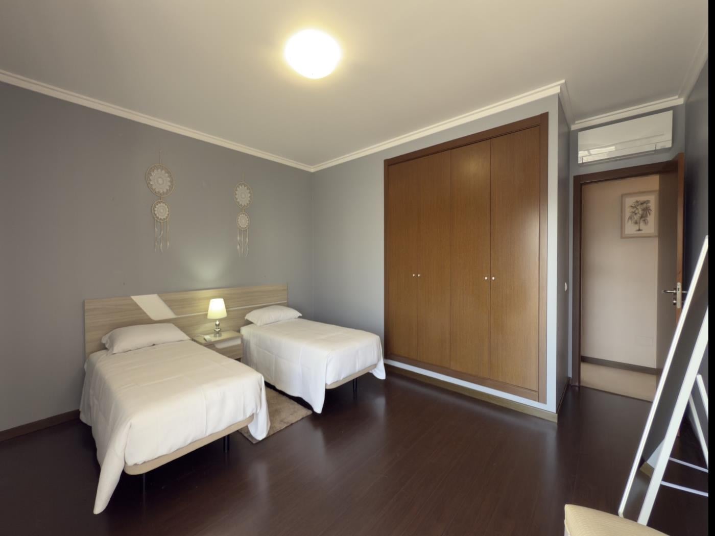 image Terraços Da Meia Praia 21