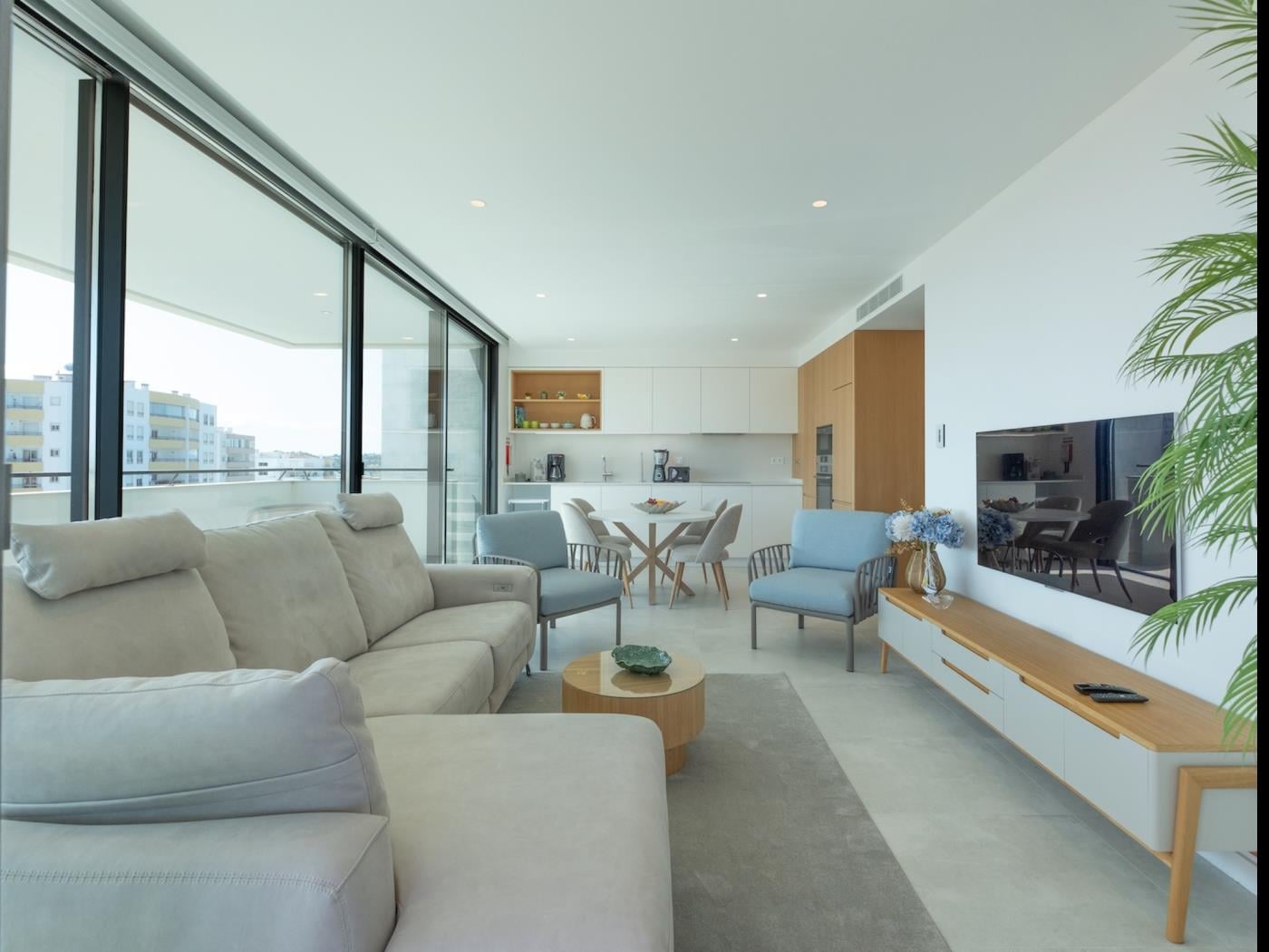 image Sea View Apartment 3