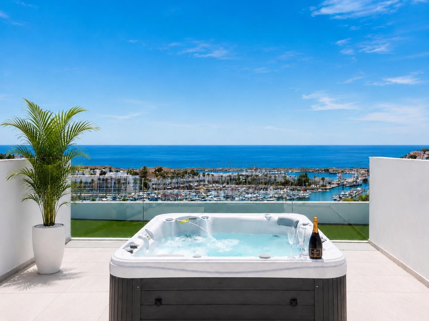 image Marina View Luxury 2