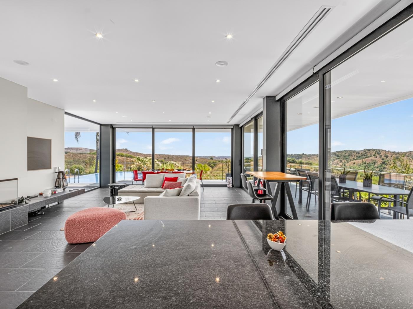 image Villa Sernadinha | Piscina Infinita, Lago y Espectaculares Vistas a la Montaña 6